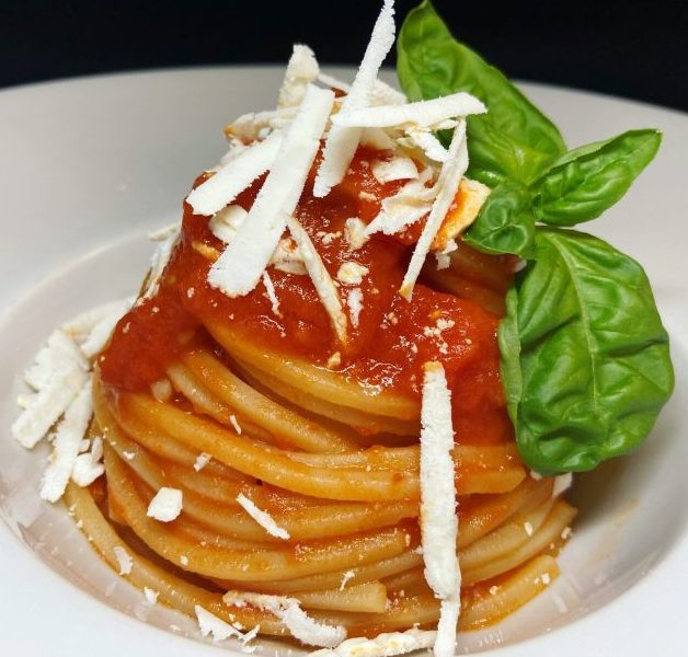 Spaghetti chitarra al pomodoro